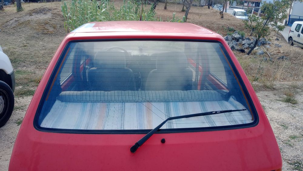 Peugeot 205 1.1 gasolina.