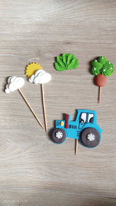 Zestaw cukrowy na tort+ świeczki