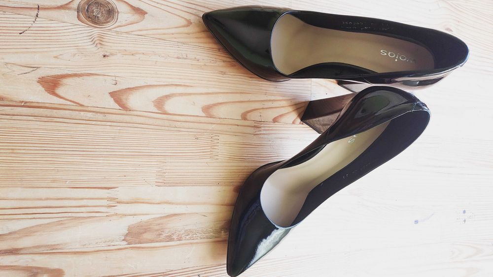 Czarne Szpilki Wojas nowe