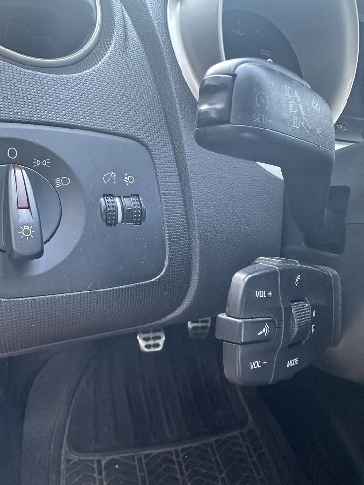 Seat Ibiza 6J 1.6 TDI 105cv | 2010 | Bluetooth - Financiamento Possive