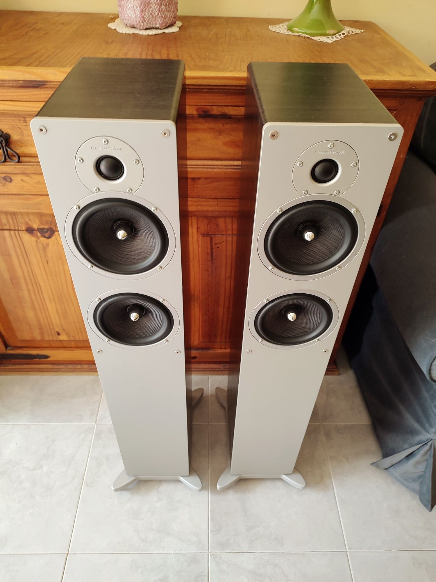 Cambridge Audio S70 Colunas Hi-Fi Muito Estimadas!