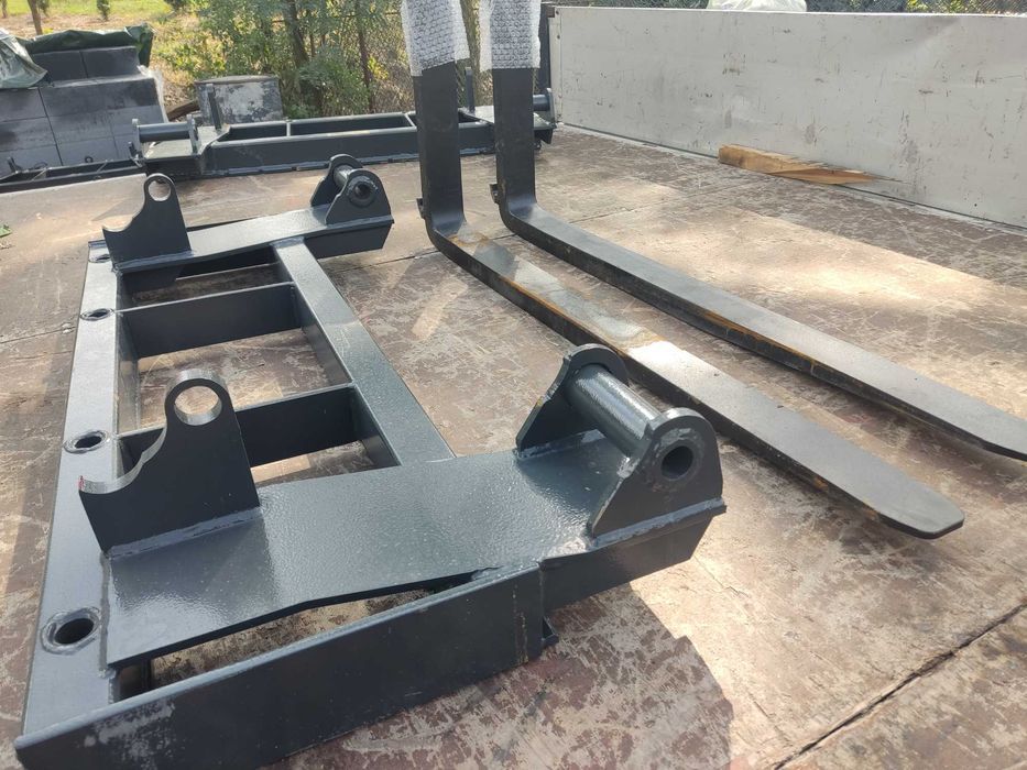 Paleciak na tura euroramka  SMS MEAULEUX udźwig 2,5T. Dostawa