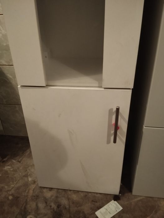 Sprzedam 3szafki wiszące
