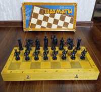 Комплект советский УССР древний Рим спартанцы в родной коробке шахматы