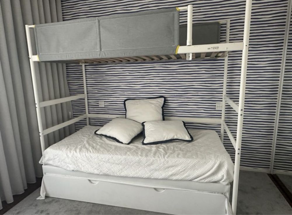 Cama / Beliche Triplo de luxo para quarto