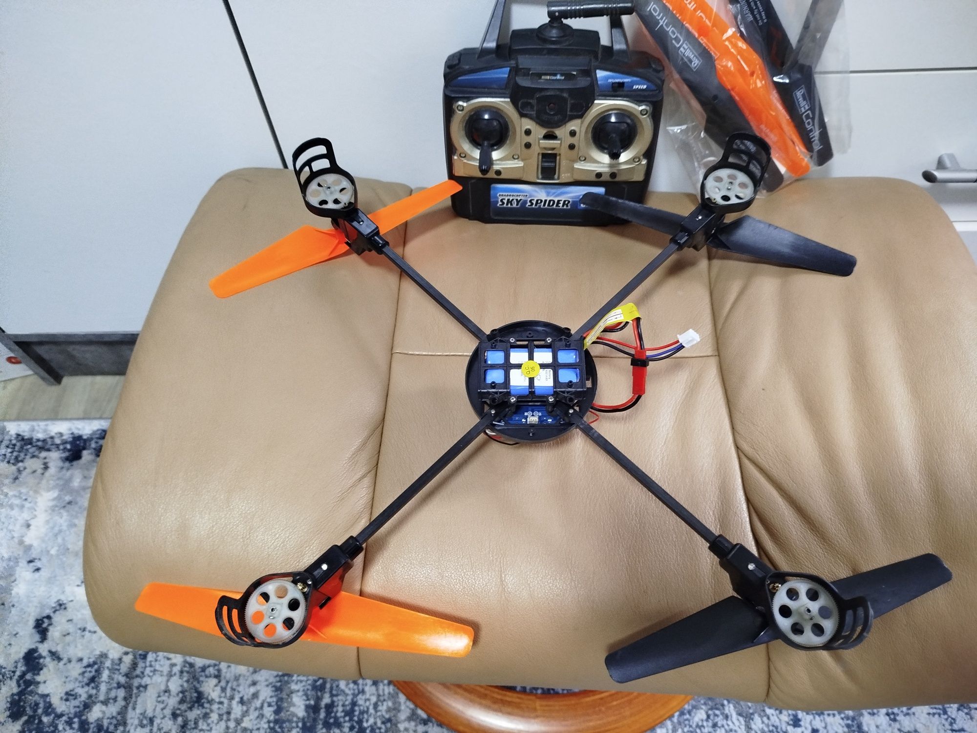 Квадрокоптер Revell Sky Spider (на запчастини або під відновлення)