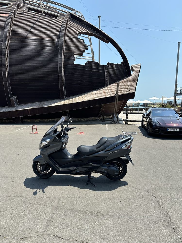 Suzuki Skywave 400