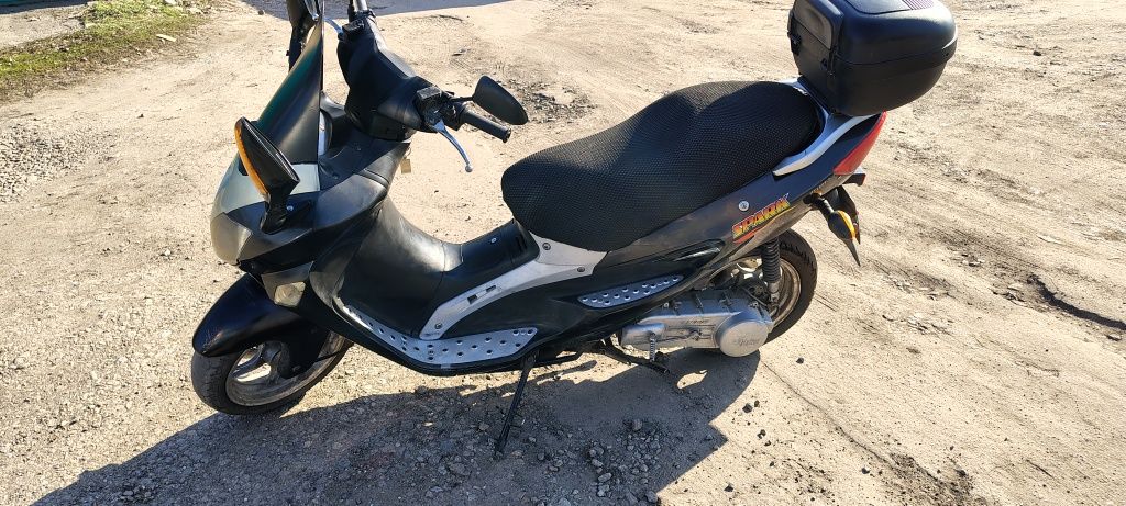 Скутер 150 кубов Spark