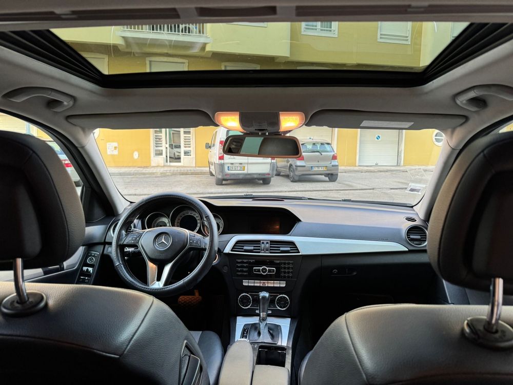 Mercedes 220 ano 2011