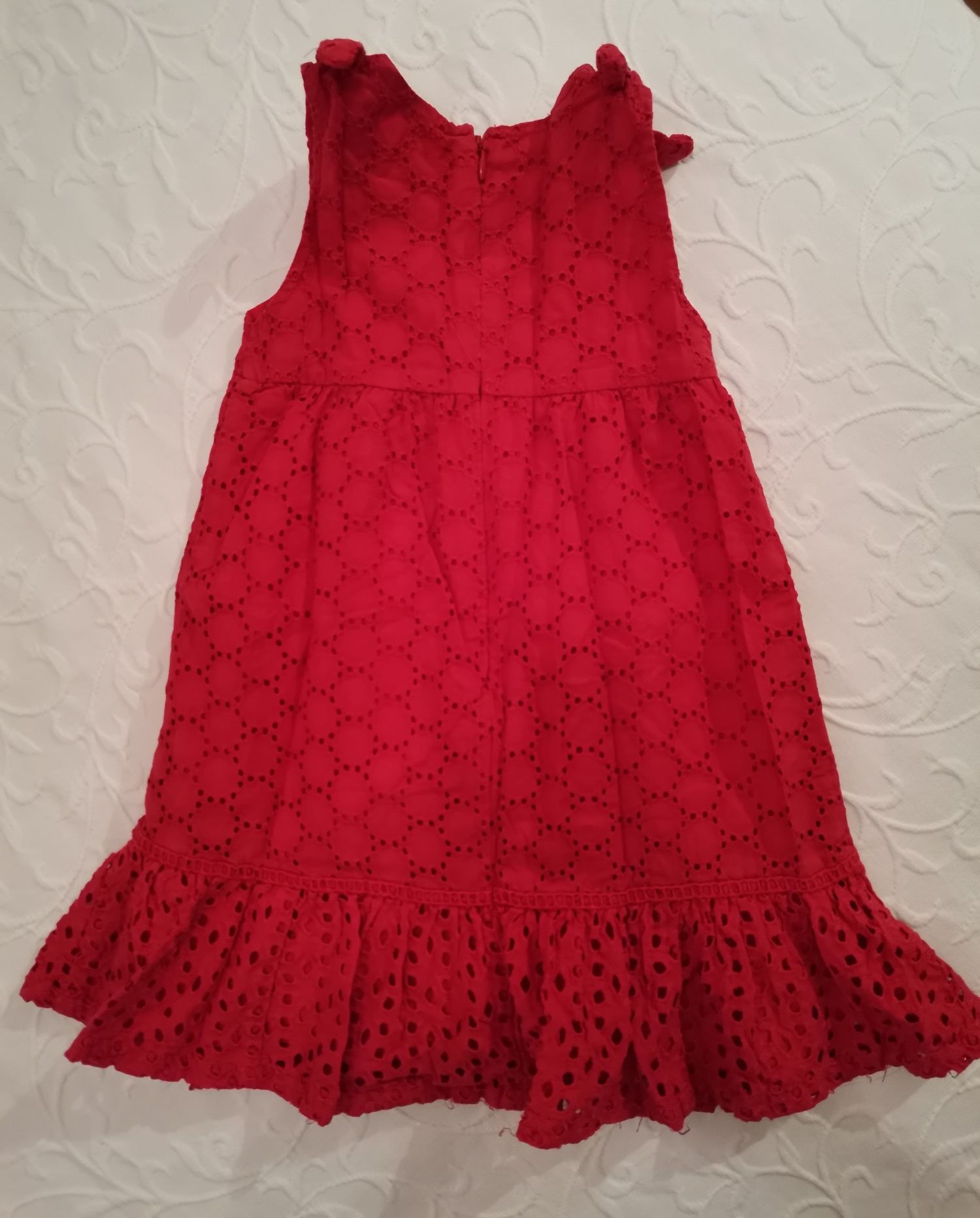 Vestido de bordado inglês vermelho