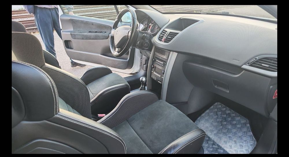 Peugeot 207 GTI /  MFK 06.2008