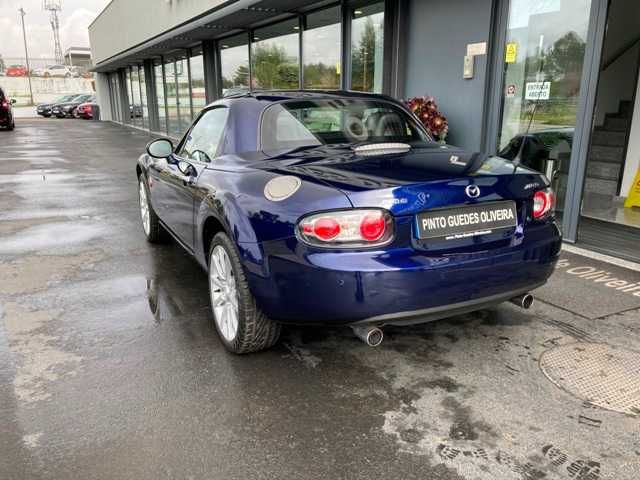 MAZDA MX-5 cabrio c/ capota rigida