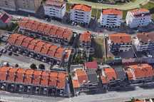 Terreno urbano para construção de moradia com a área 336m2 .