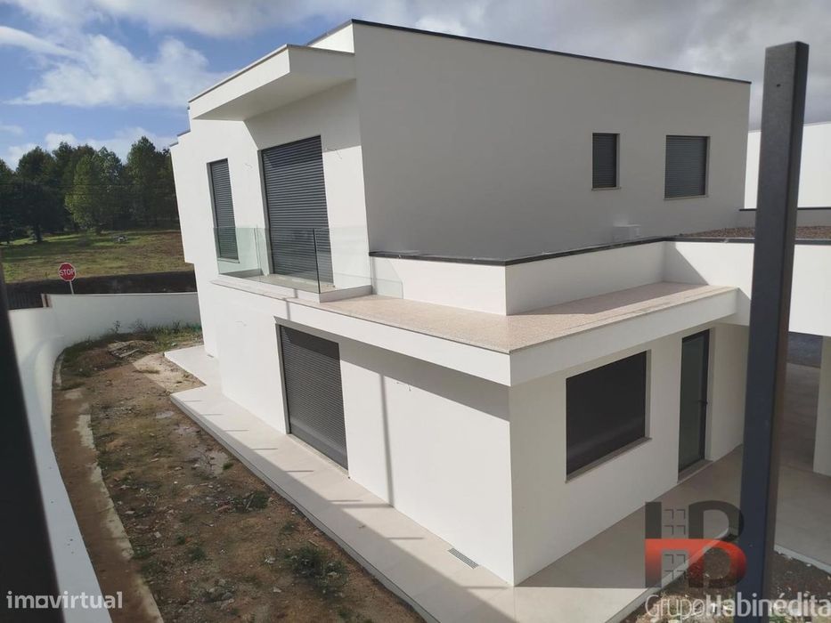 Moradia Isolada T3+1 Venda em Santa Maria da Feira, Travanca, Sanfins