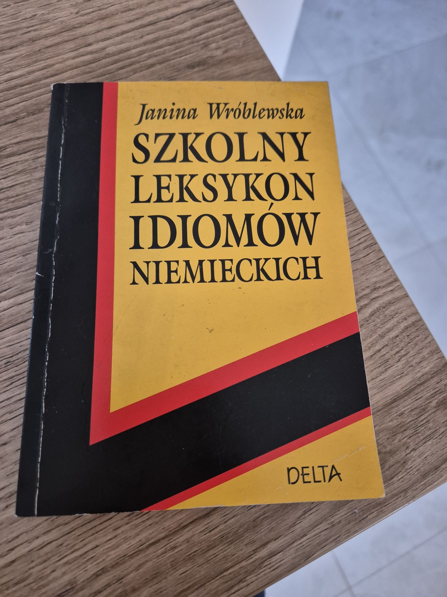 Szkolny leksykon idiomów niemieckich