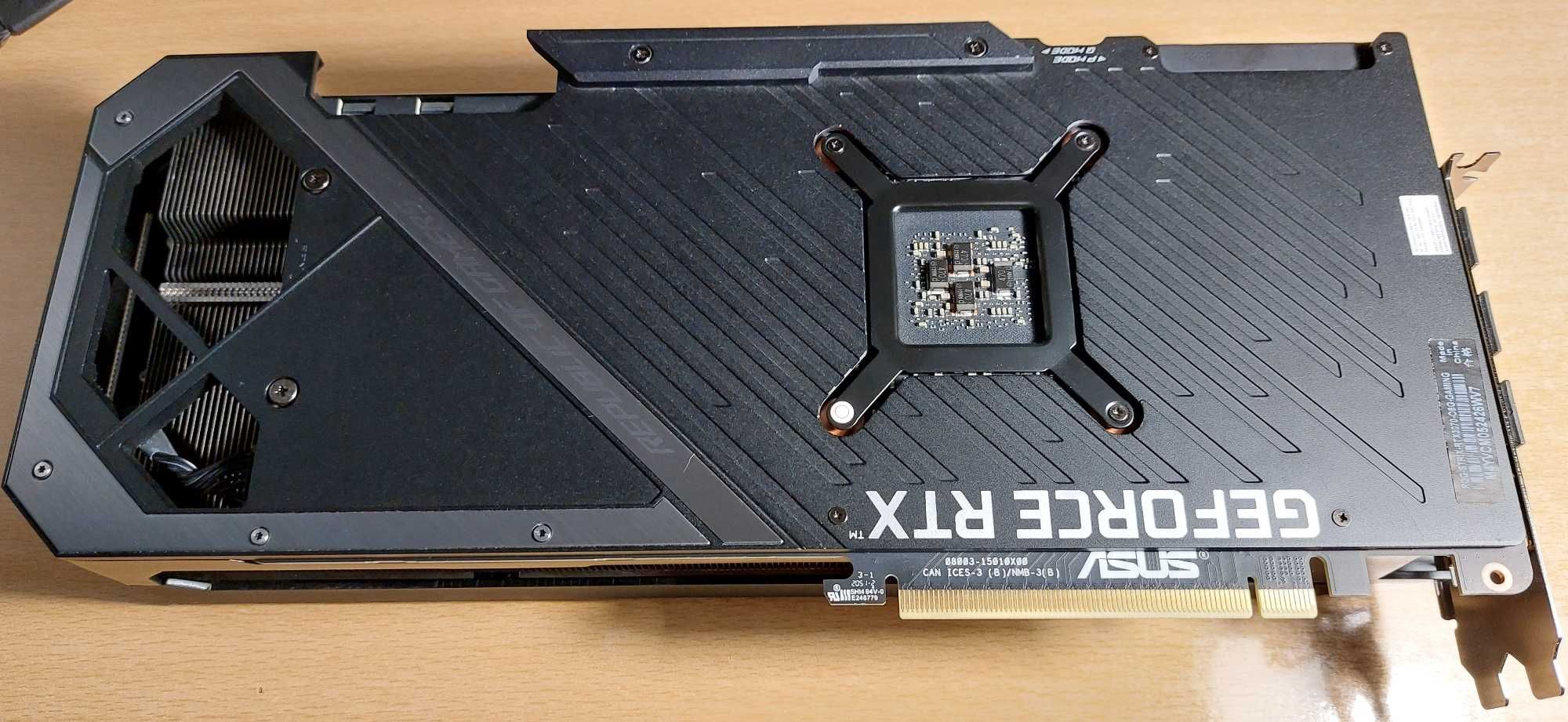 ASUS ROG STRIX RTX3070 O8G GAMING (modelo overclock)