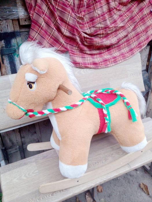 Коник качалка  играшка