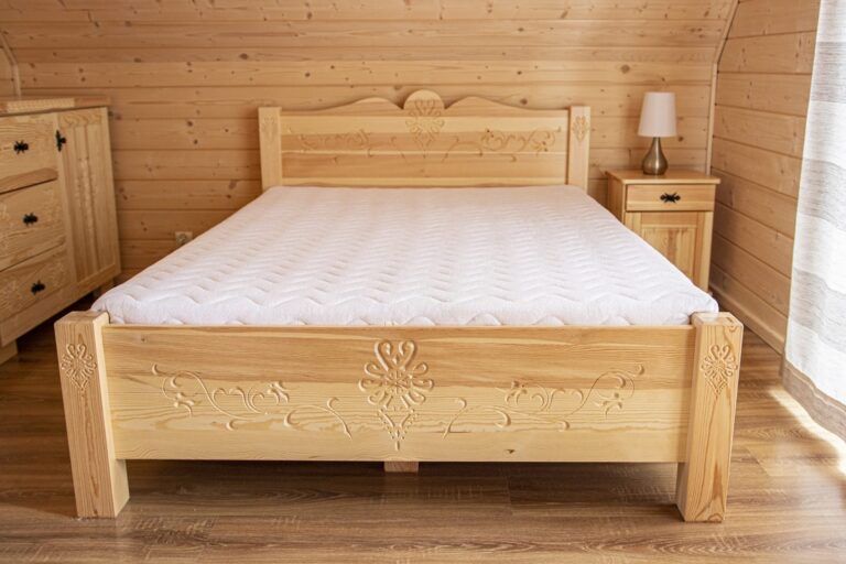 Łóżko drewniane Szczyrk