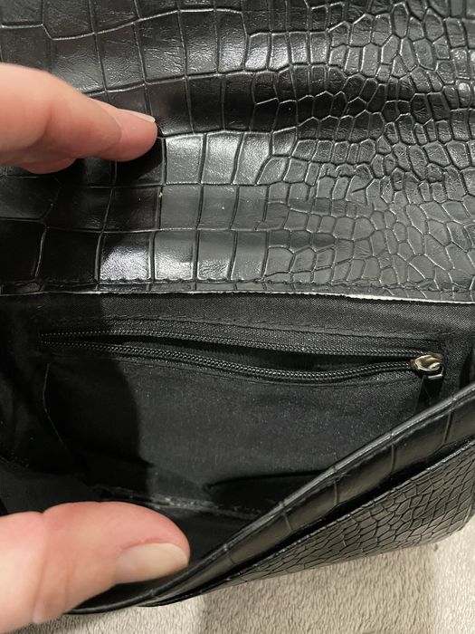 сумка клатч на пояс, закривається на магніт