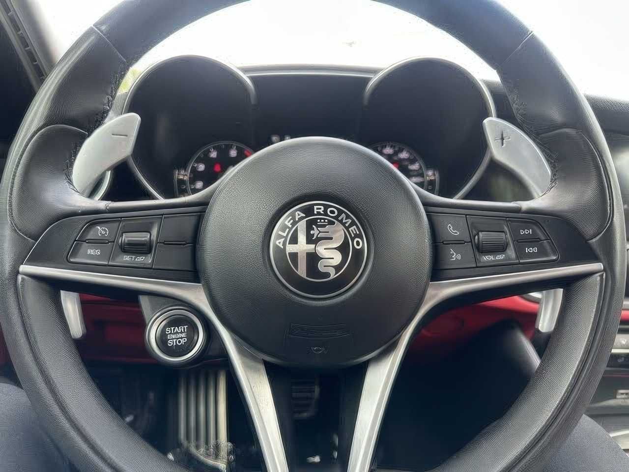 Alfa Romeo	GIULIA		 	2017
