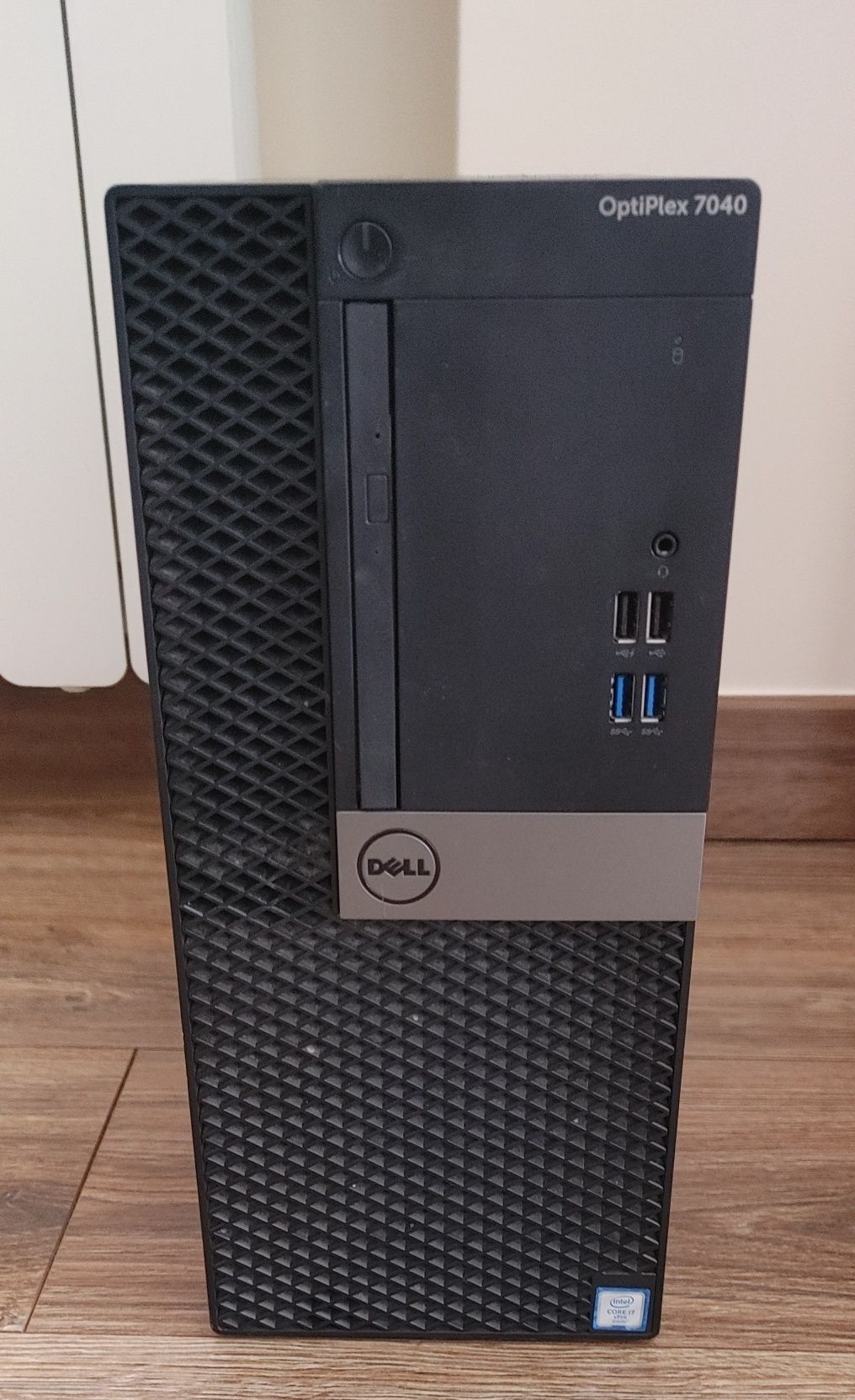 Dell Optiplex 7040 i7 6.gen 8 GB DDR4 RAM 256 SSD+ 120 HDD