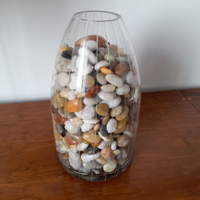 Jarra vidro pedras decorativas