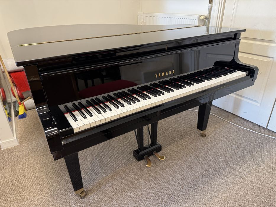 Fortepian Yamaha G1 czarny połysk okazja