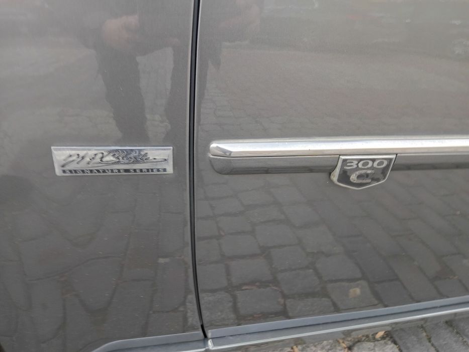 Chrysler 300C by crd