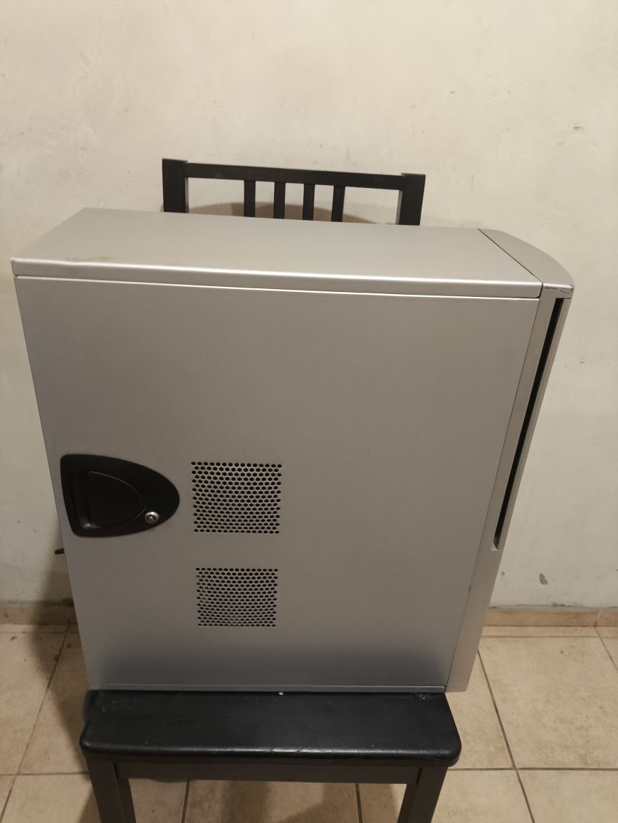 Gaming PC I5 12400f / 16 gb озу / RX6600XT / SSD m2