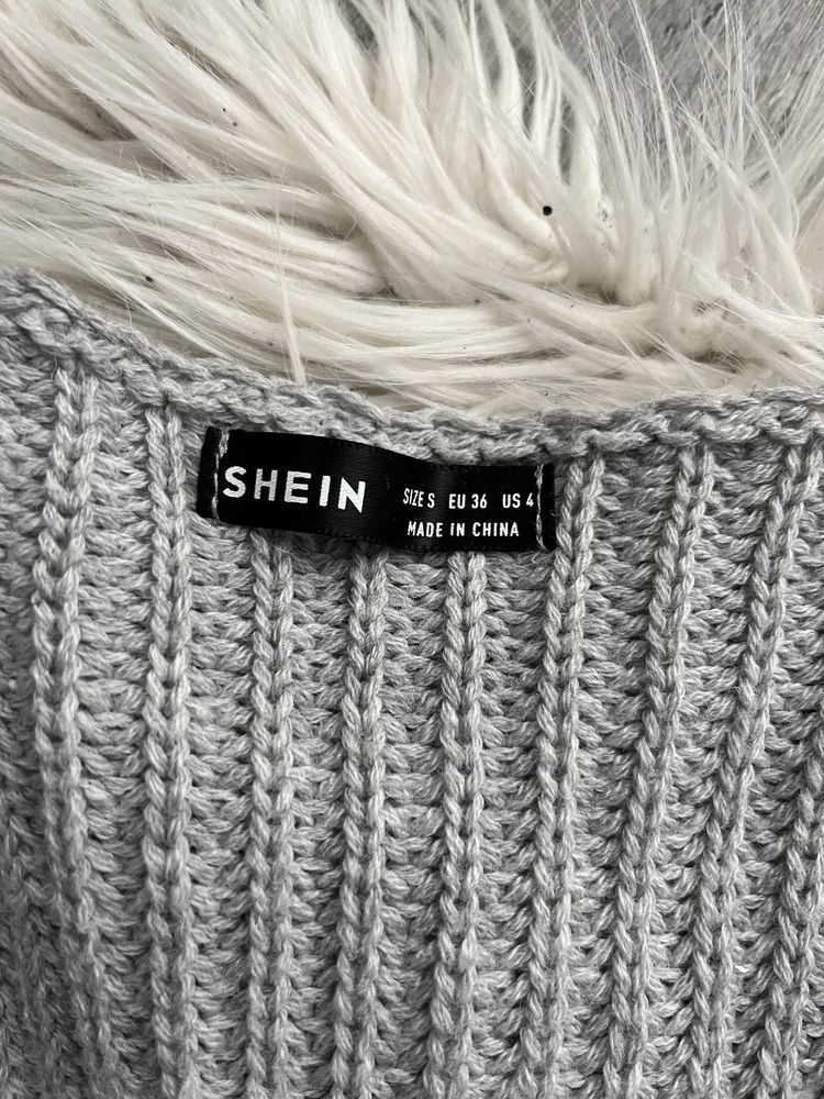 Sweter krótki SHEIN