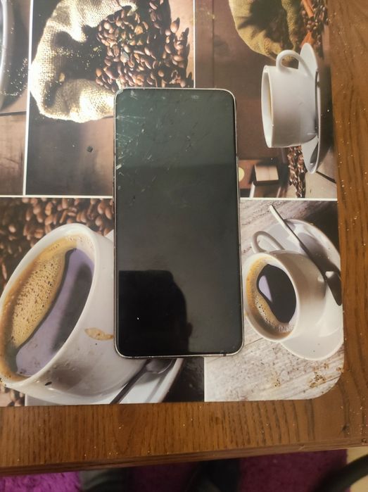 Продам телефон Samsung a80