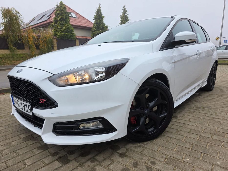Ford Focus Z Niemiec/2.0/ST/Zadbany/Klimatyzacja/Grzane fotele/Grzana szyba/Alufe
