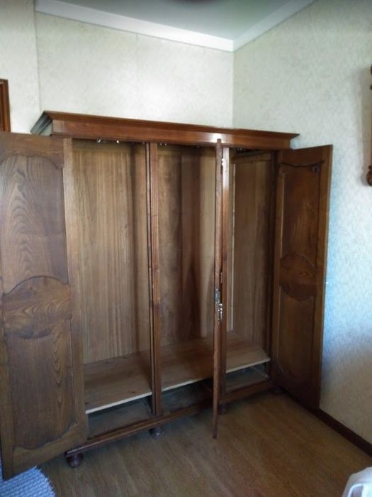 Guarda Vestidos - Madeira de Carvalho (inclui Transporte)