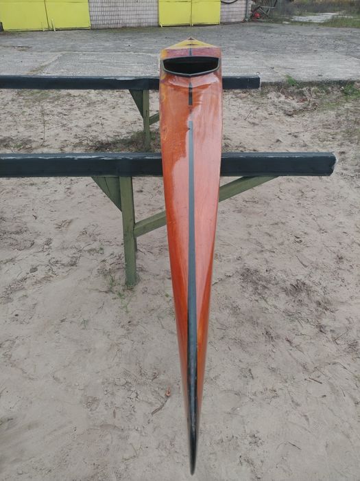 Байдарка спортивна