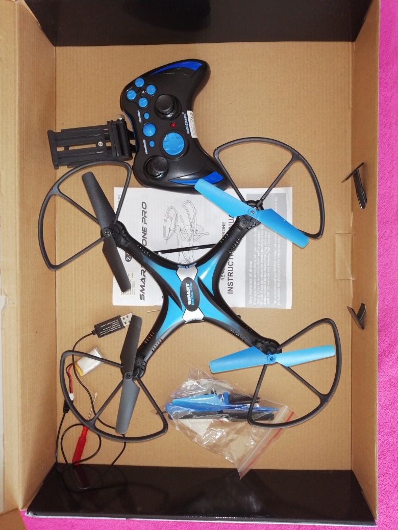 Dron latający wi- fi kamera
