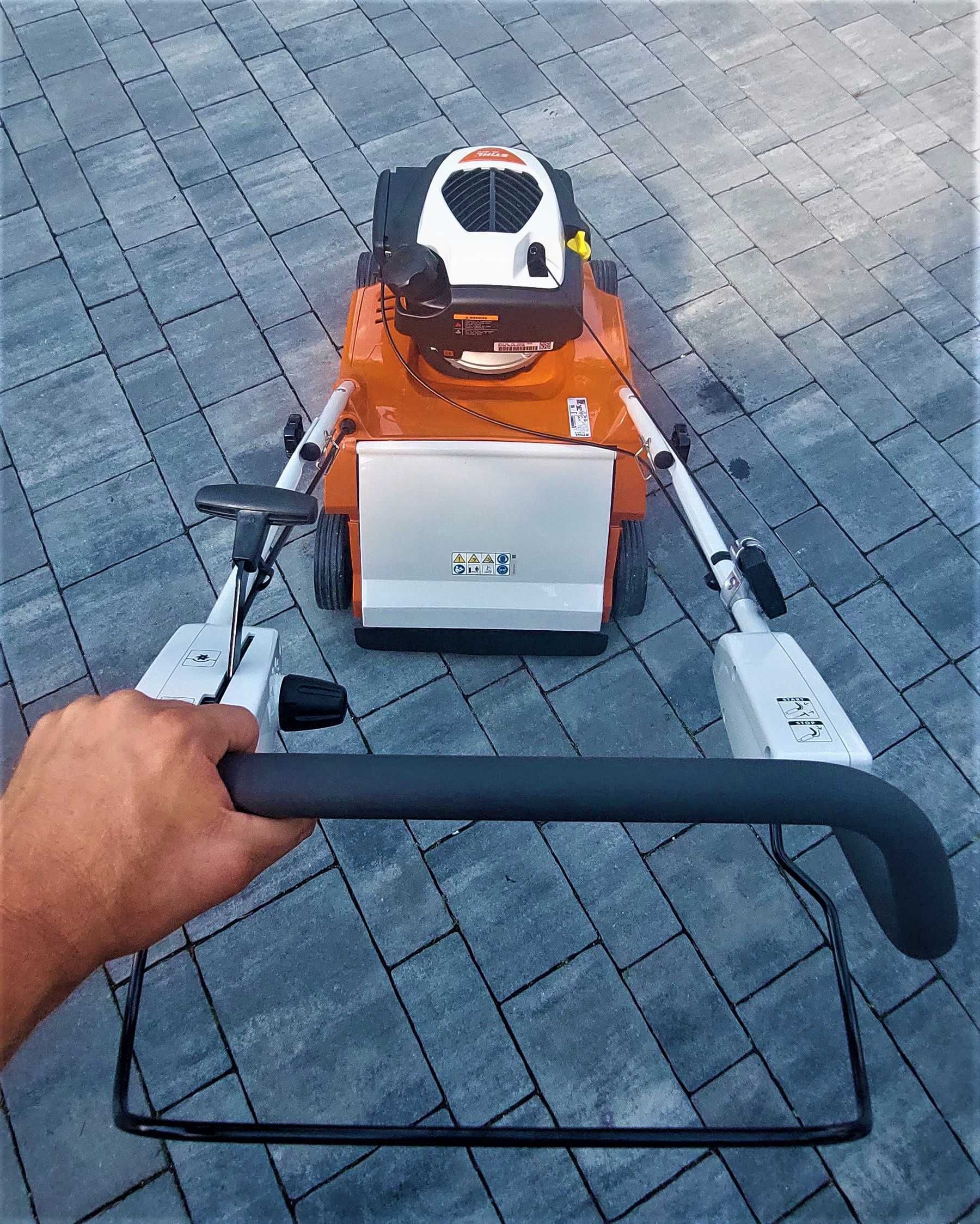 Wydajny mocny wertykulator Stihl RL 540 do dużych powierzchni wynajem