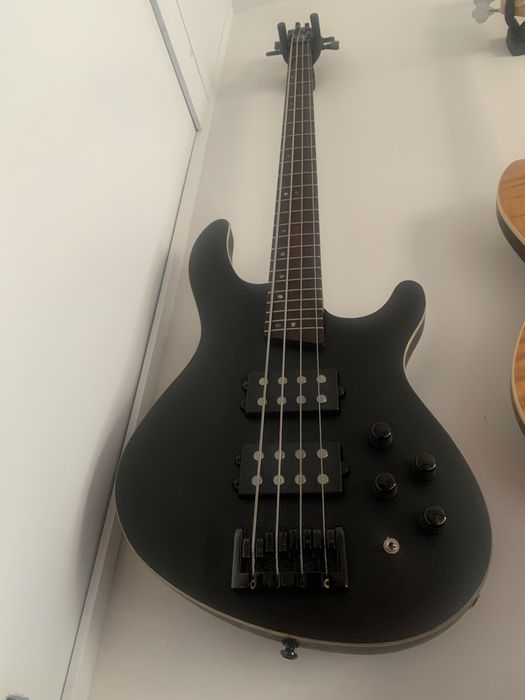 Baixo Cort C4h (Activo ou Passivo) - Troca só por iphone ou Mac