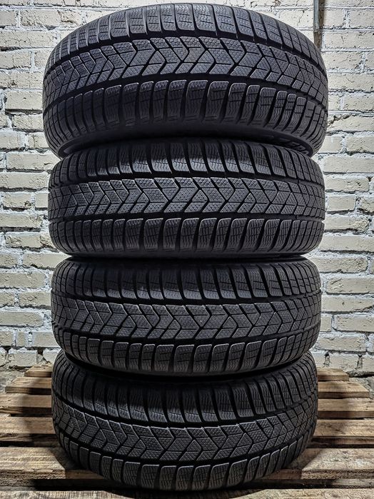 225/55r17 Pirelli | 2024 | 8.5mm | Стан нових | Преміум зимові шини