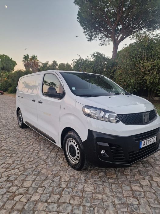 Fiat Scudo 1.5 L diesel  120 CV  de 2022 com 60000km   , IVA dedutível