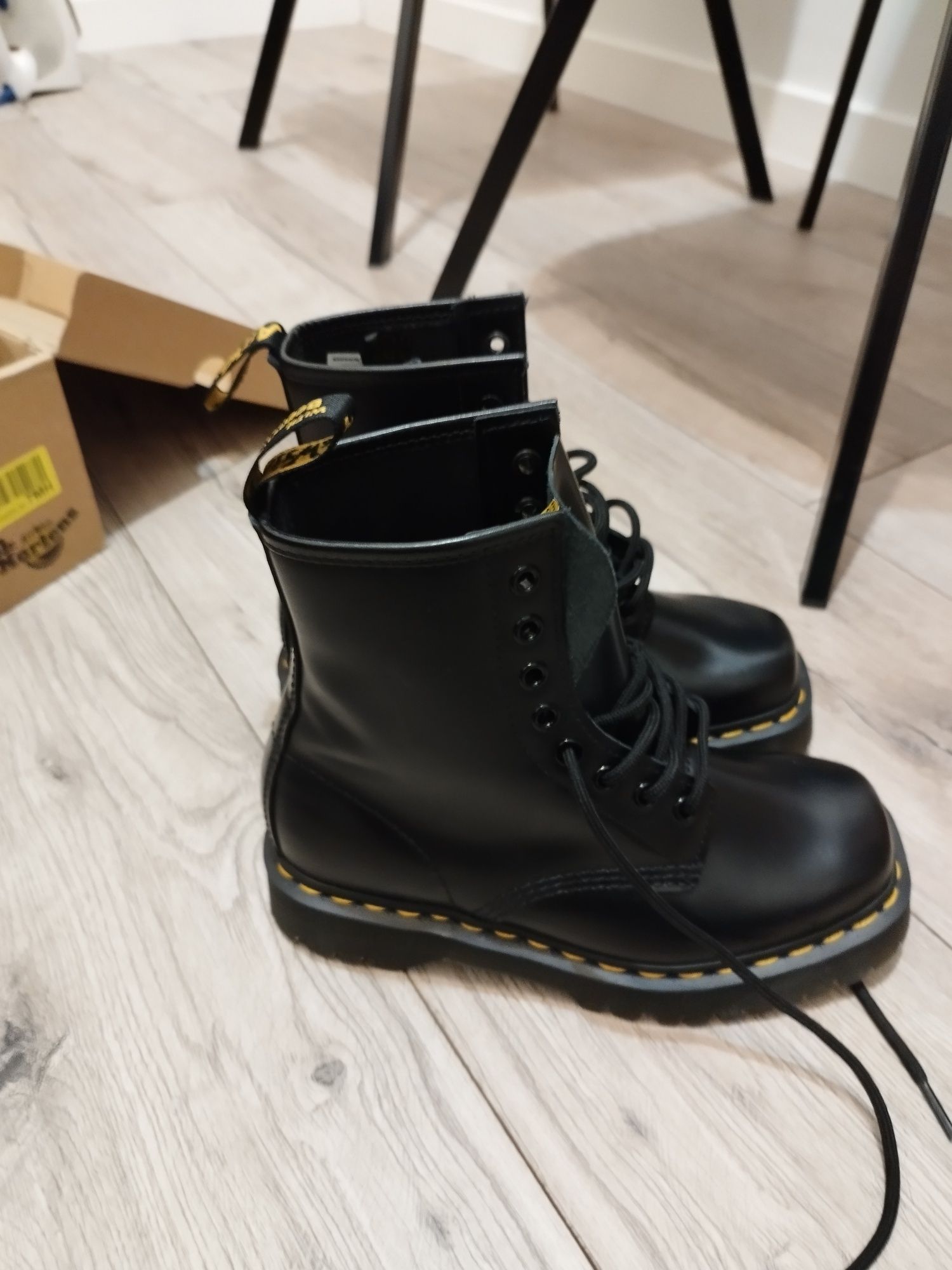 Buty DR. Martens 1460 Bex Squared Black smooth