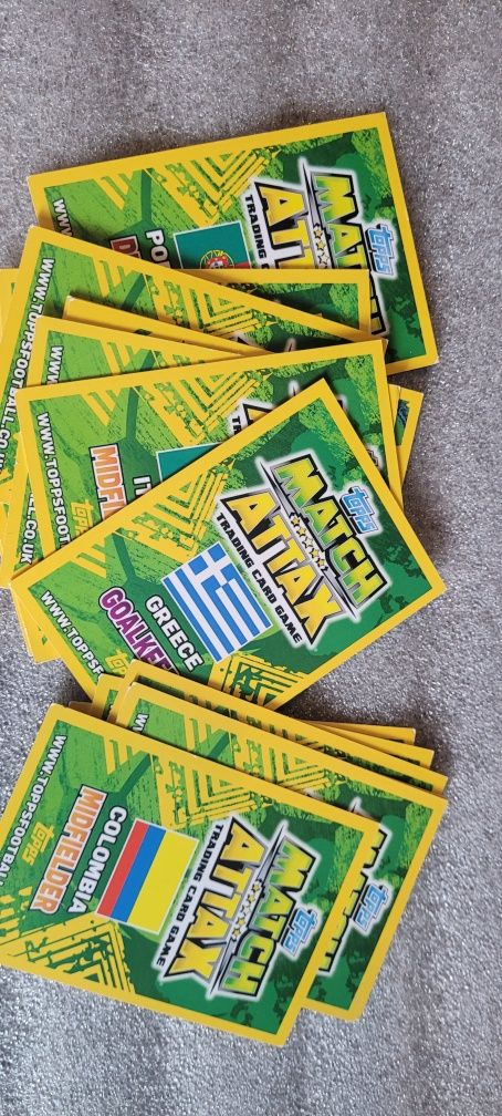 Kolekcjonerskie karty match Attax topps