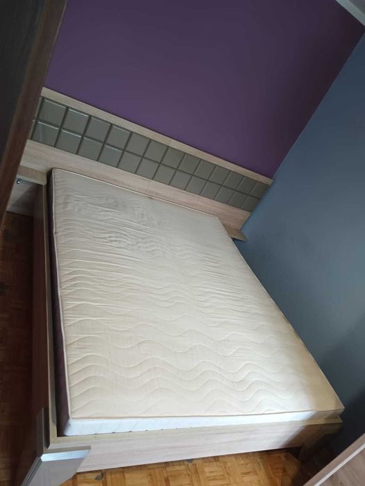 Łóżko sypialniane