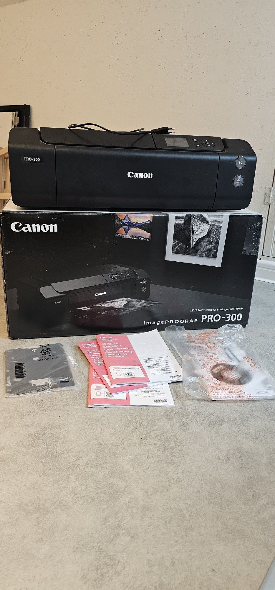 Profesnonalna drukarka Canon imagePROGRAF PRO-300