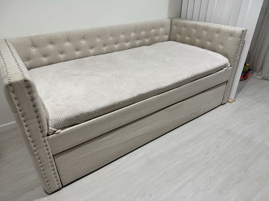 Cama individual com gavetao / cama dupla