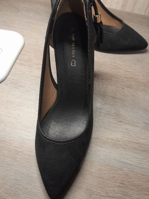 Туфли 37 размер  24 см по стельке