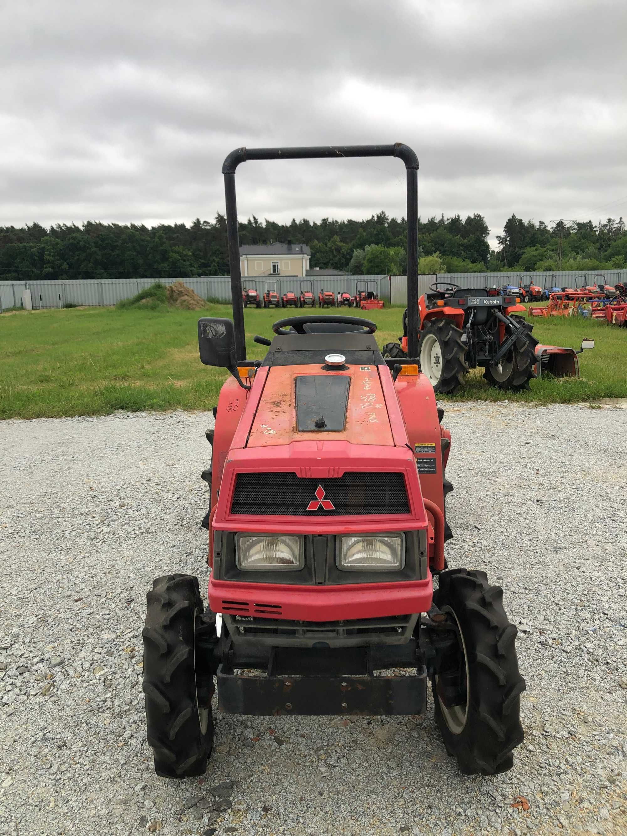 Traktorek Mitsubishi MTX13 z glebogryzarką 13KM napęd 4x4