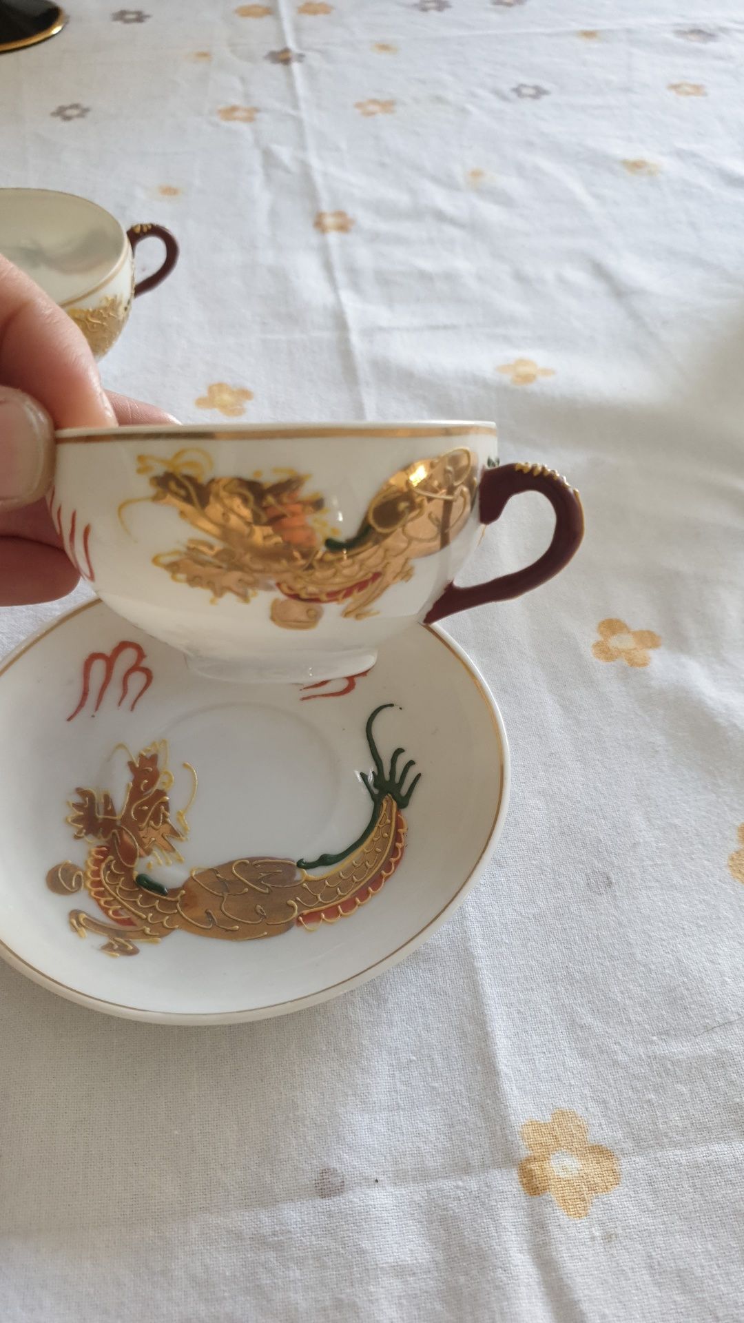 Conjunto de Chicaras e pratos porcelana de Macau