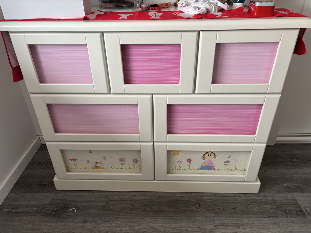 comoda quarto de menina
