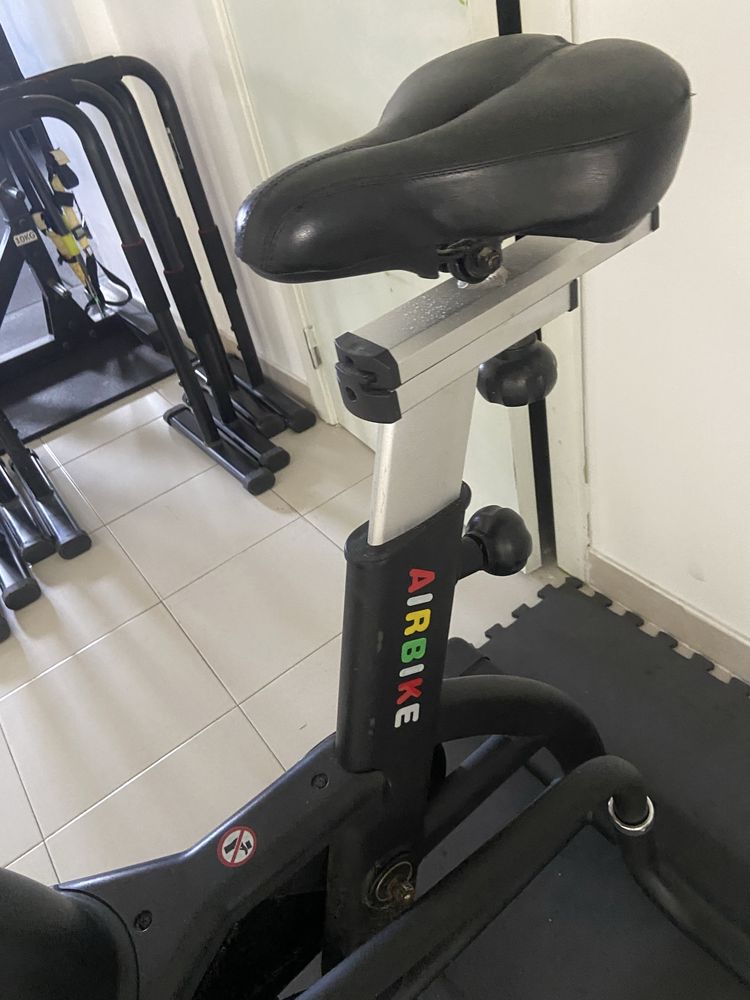 Air bike a precisar de um pequeno arranjo