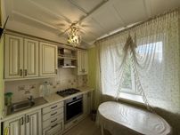 Продается трехкомнатная чешка на Пр.Центральный/9яСлободская.3/10